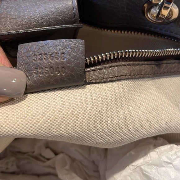 Gucci Large Bamboo Shopper Leather Tote Bag - Picture 7 of 17